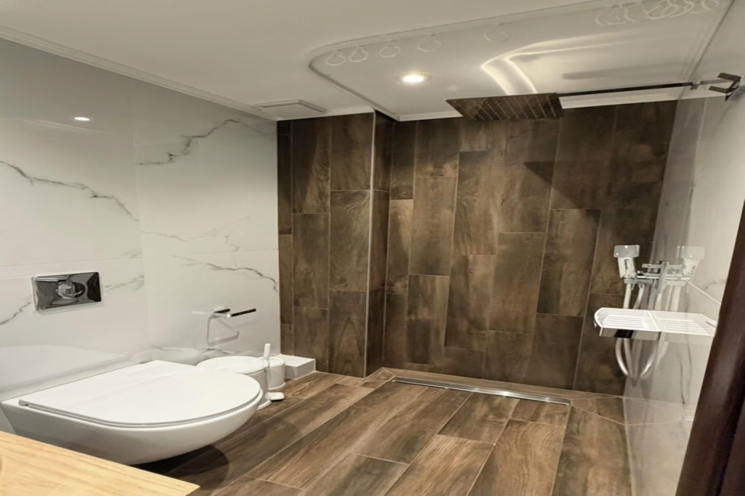 MG Luxury Living 8/9