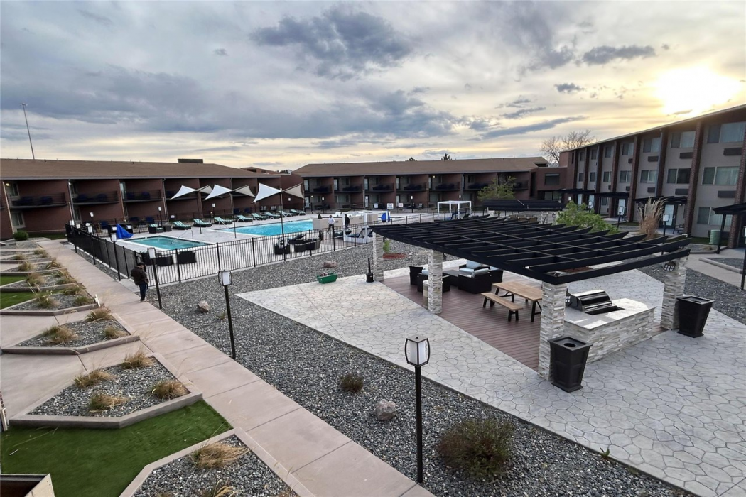 Executive Residency by Best Western Denver East 30/67