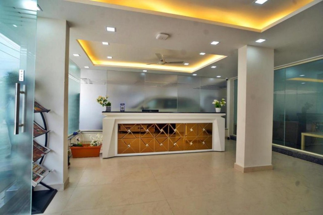 Lobby at ECKO Sterling Inn Bangalore International Airport, BANGALORE