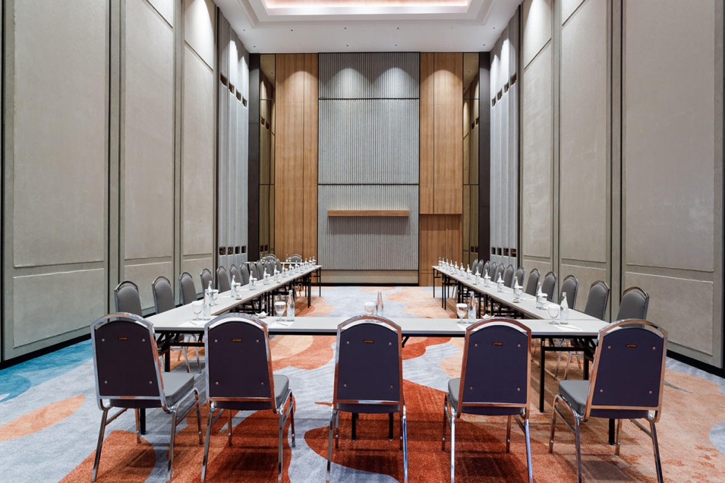 Harris Hotel and Convention Serpong 32/83