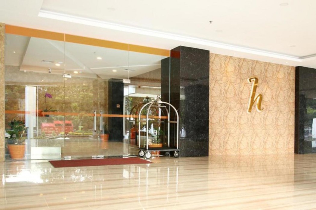 Horison Ultima Sentraland Simpang Lima Semarang 2/9