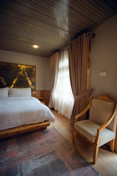 Azure Lagoon Resort 9/51