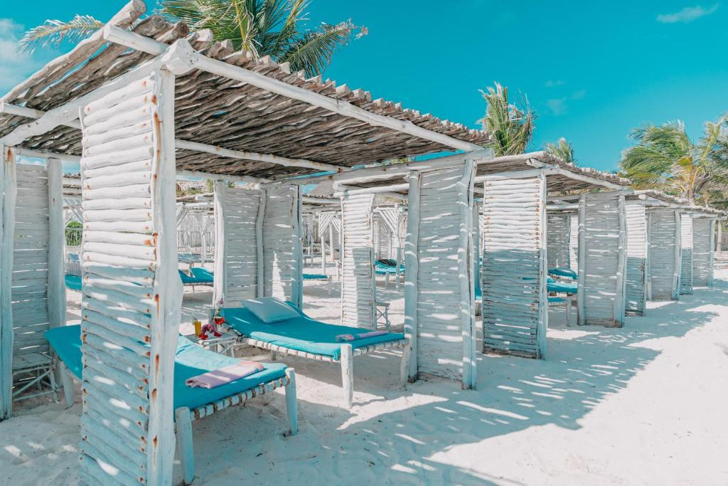 Exploreans Beach Club and Villas Watamu 13/15