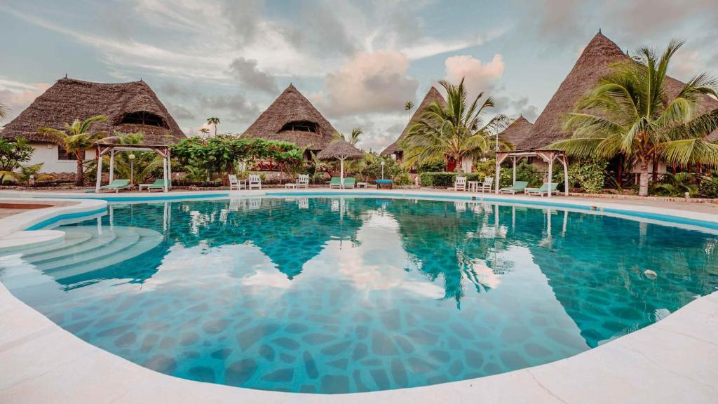 Exploreans Beach Club and Villas Watamu 11/15