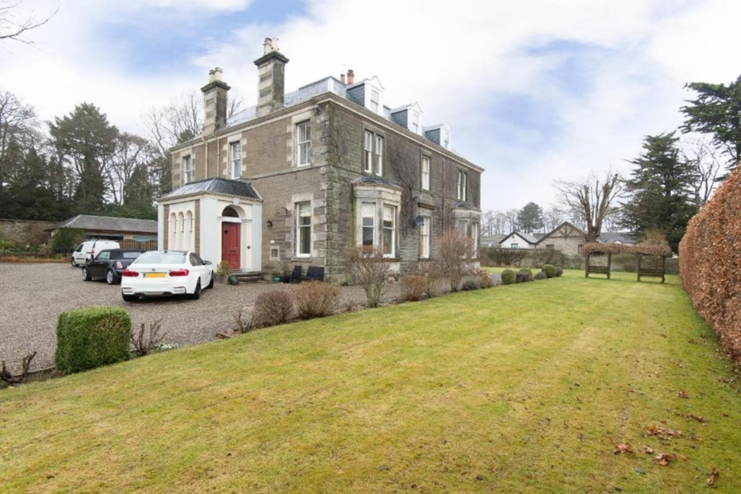 OYO Ashlea Manor in DUNDEE