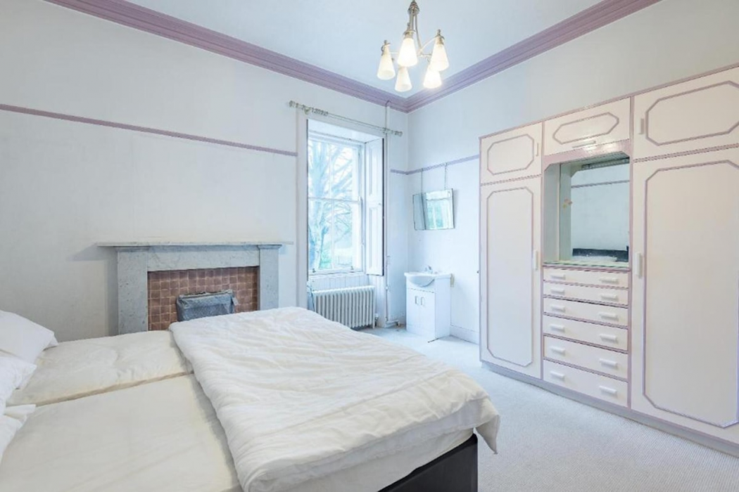 Room at OYO Ashlea Manor, DUNDEE
