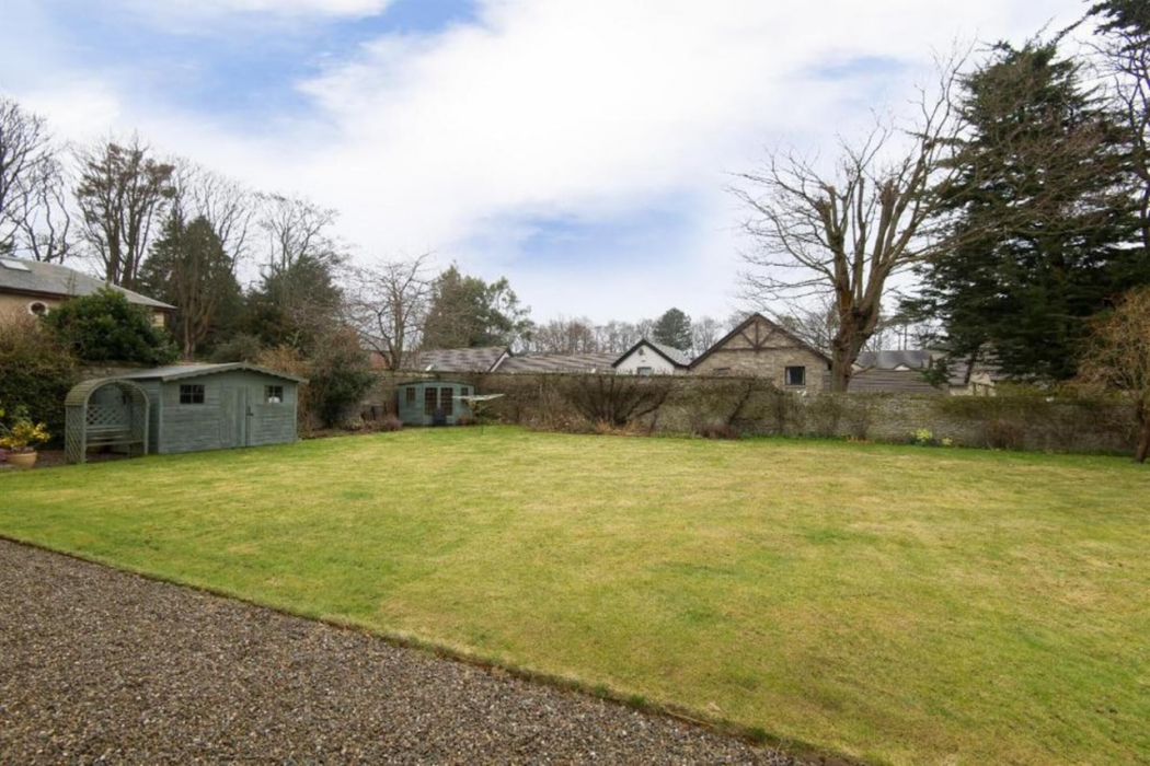 OYO Ashlea Manor in DUNDEE