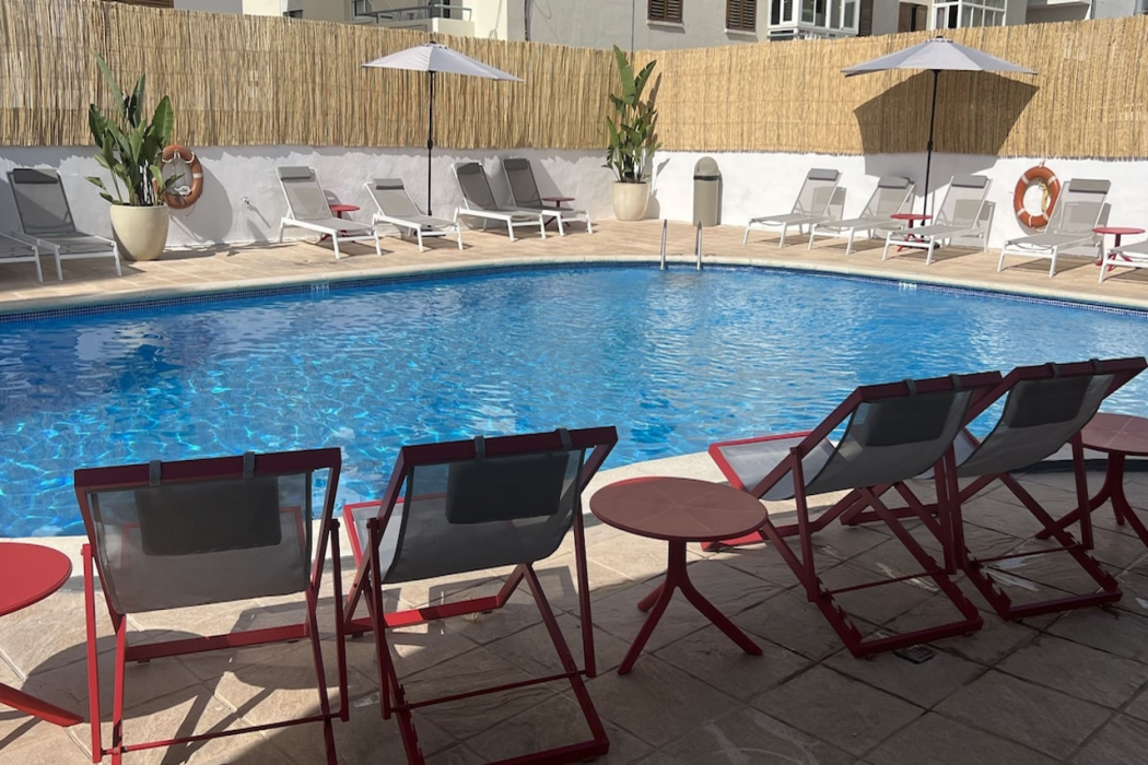 Poniente Playa Apartments 23/53