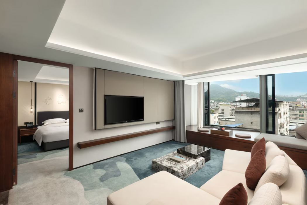 Microtel by Wyndham Enshi Jianshi 8/28