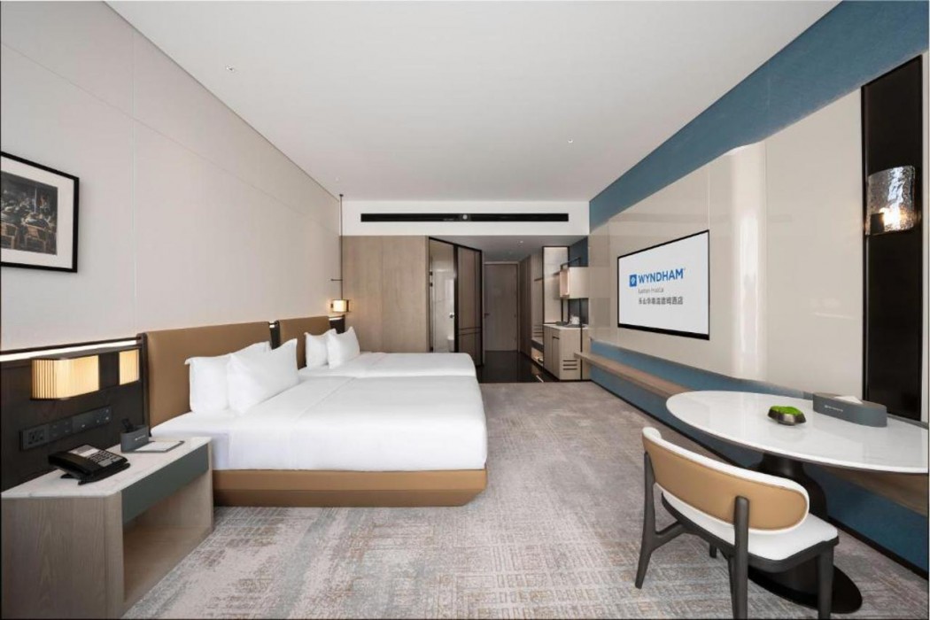 Wyndham Leshan Downtown 8/36