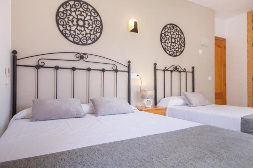 Azuline Hostal Dinamarca 19/35