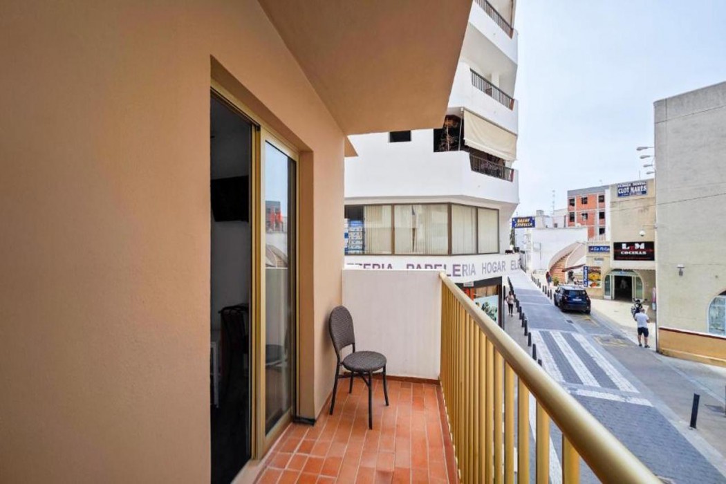Azuline Hostal Dinamarca 7/35