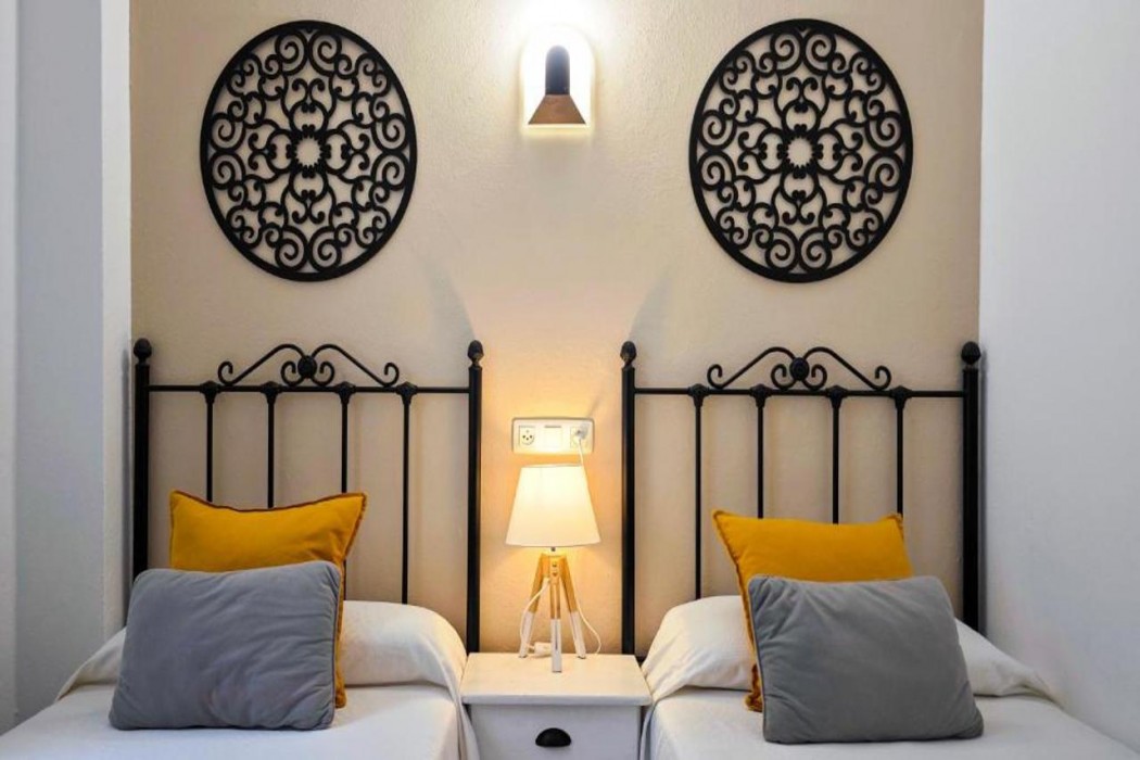 Room at Azuline Hostal Dinamarca, SAN ANTONIO
