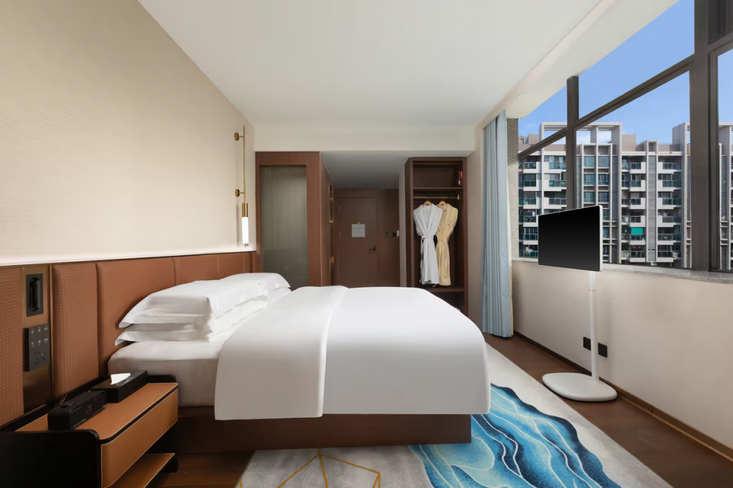 Ramada Encore by Wyndham Shantou Longhu 6/32
