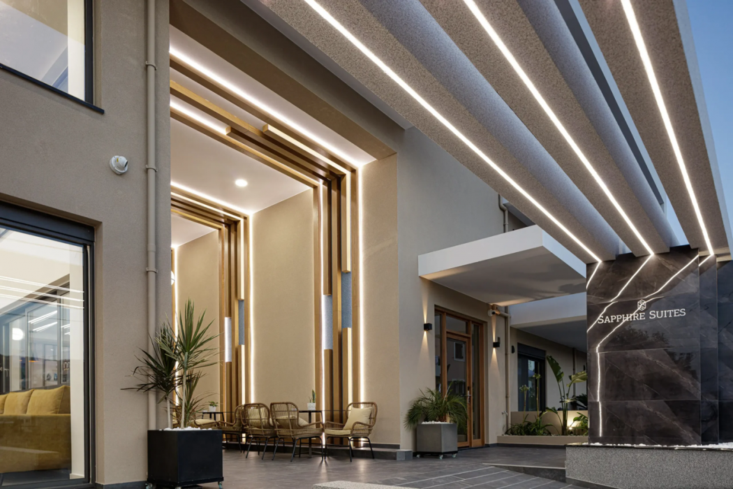 Sapphire Blue Suites 10/87