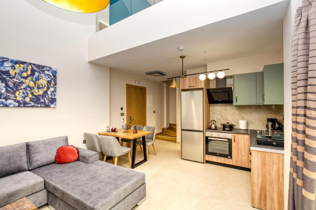 Sapphire Horizon Suites 26/94
