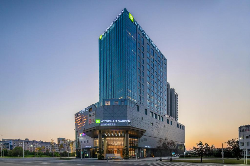 Wyndham Garden Yueyang Center 1/12