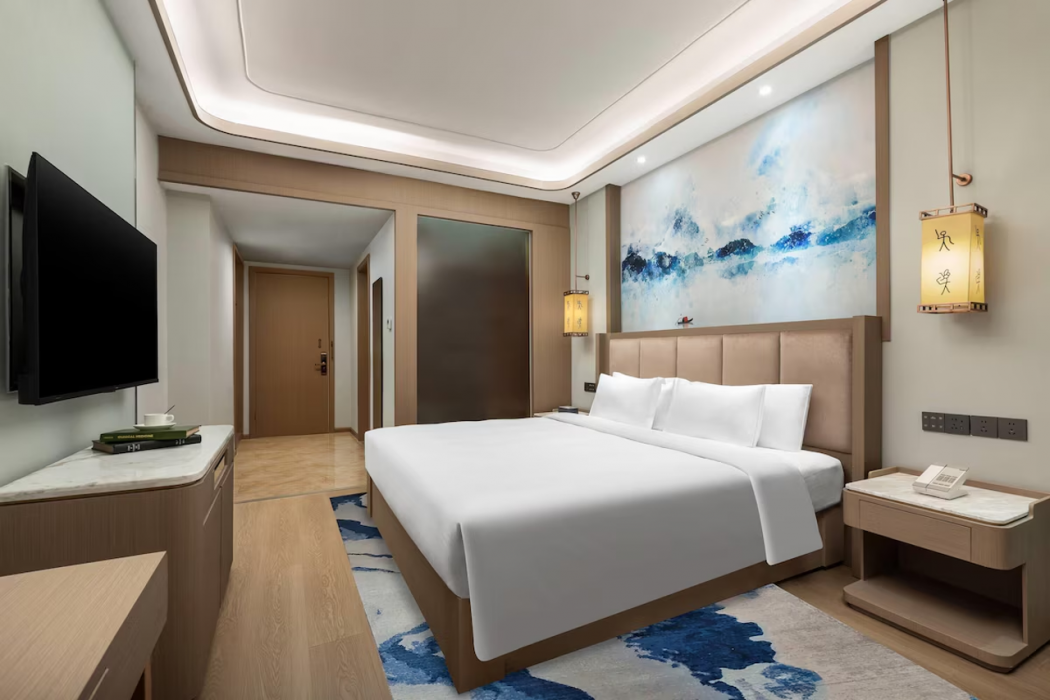 Days Hotel by Wyndham Lijiang Gucheng 8/26