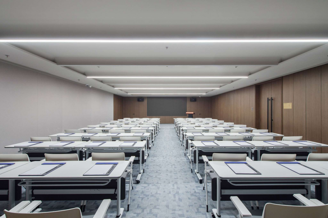 Novotel Dalian Zhongshan Square 18/36