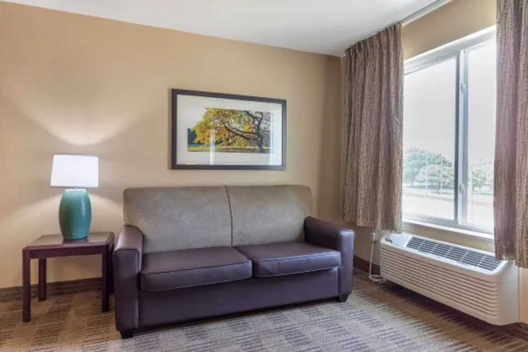 Extended Stay America Suites Raleigh Midtown 15/40
