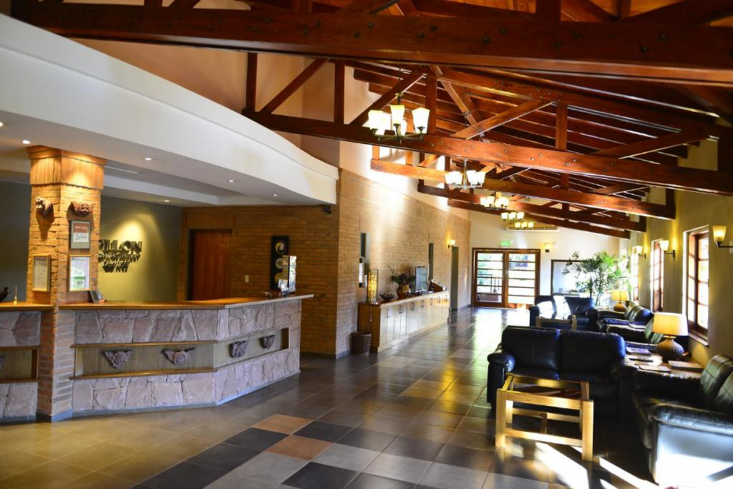Lobby at Nobile Hotel Papillon, Bella Vista PY