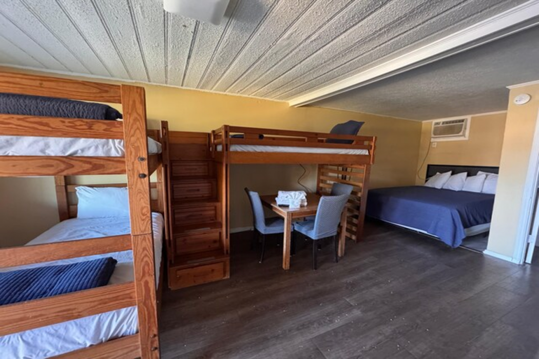 CMI Hotel 1935 Myrtle Beach SC 8/15