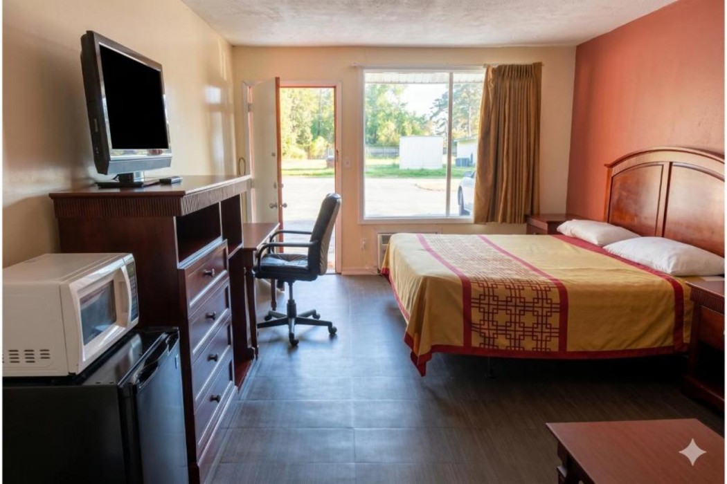 Budget Inn Jennings LA I-10 10/30