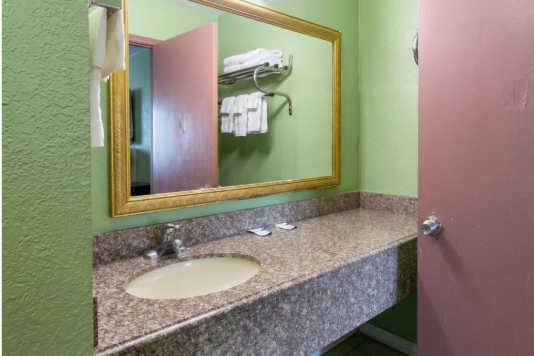 Budget Inn Jennings LA I-10 28/30