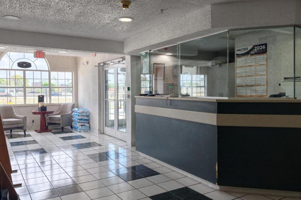 Lobby at Classic Inn San Marcos, TX, Calumet Park - IL