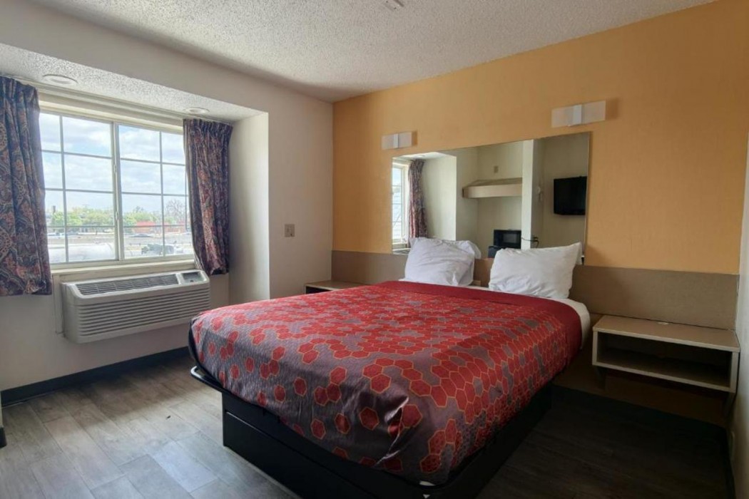 Classic Inn San Marcos, TX 12/60