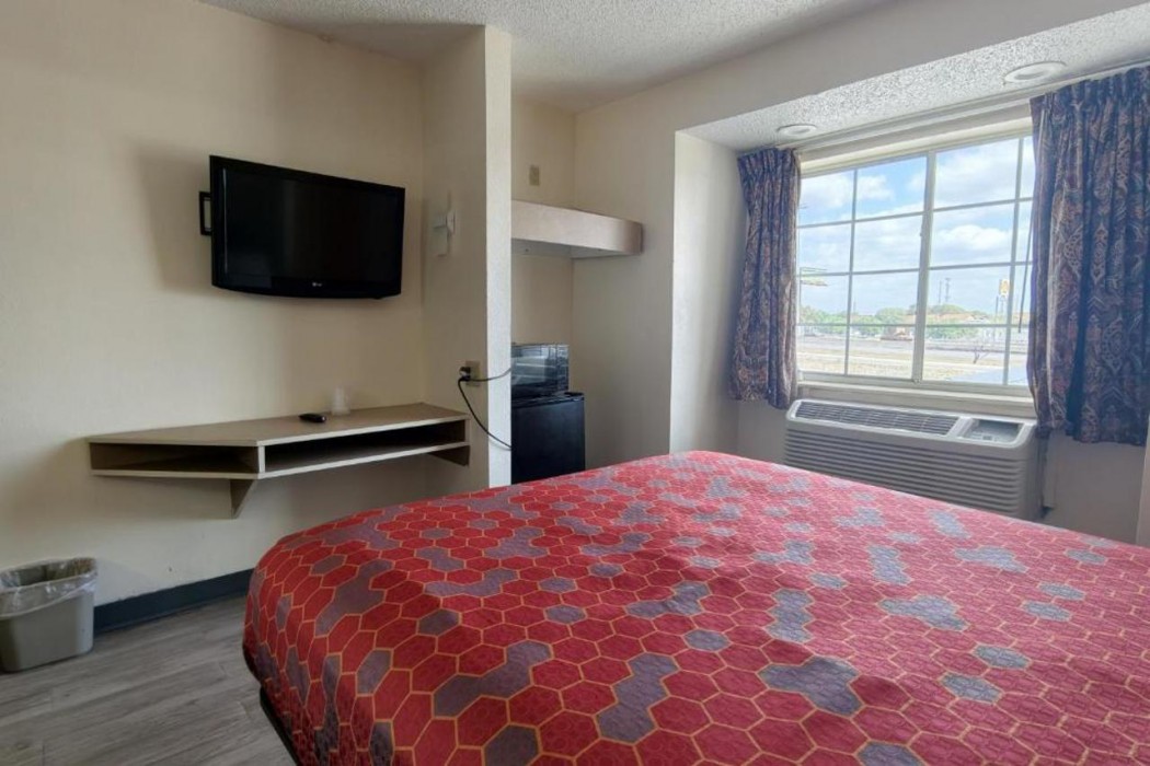 Classic Inn San Marcos, TX 14/60