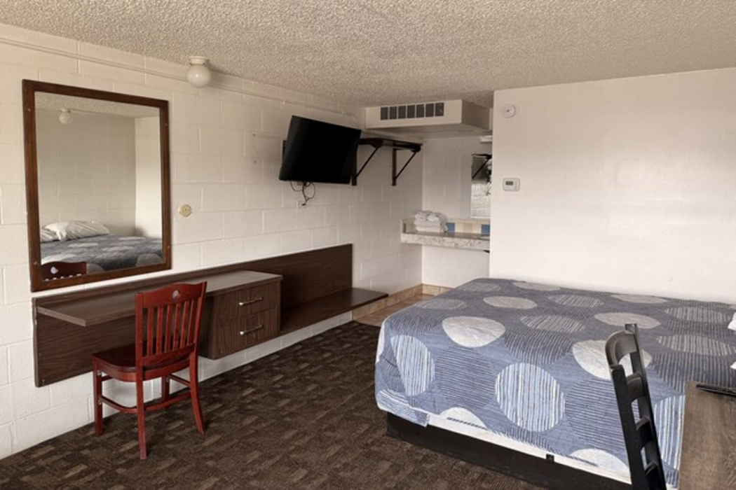 Sands Inn Rock Springs Near I-80 14/62
