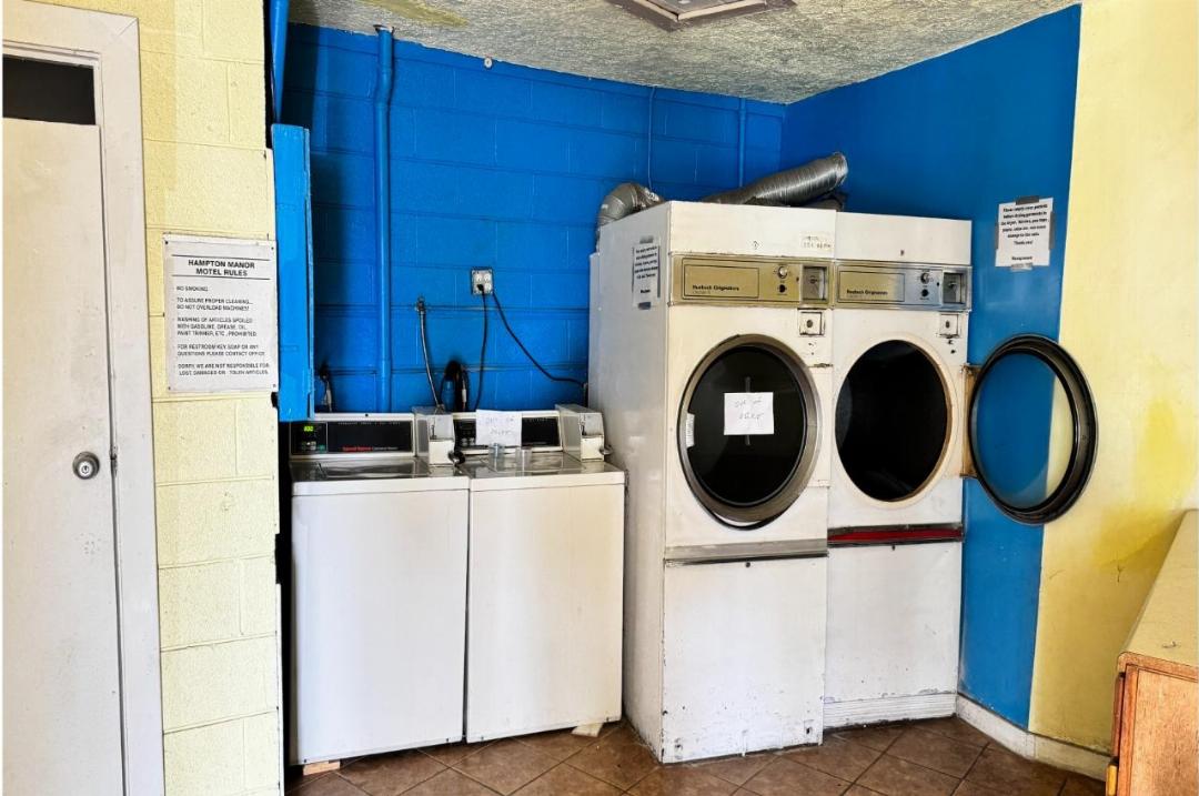 Economy 7 Inn Hampton W Pembroke 34/64