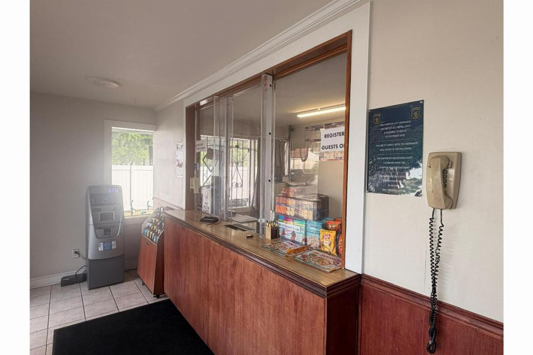 Economy 7 Inn Hampton W Pembroke 13/64