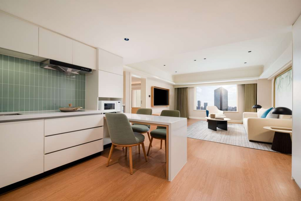 Swissotel Living Shanghai Hongqiao 8/18