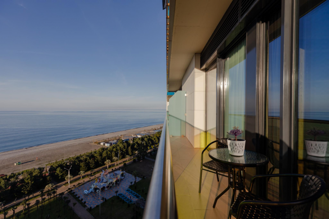 MiraMar Luxury Residences 26/86