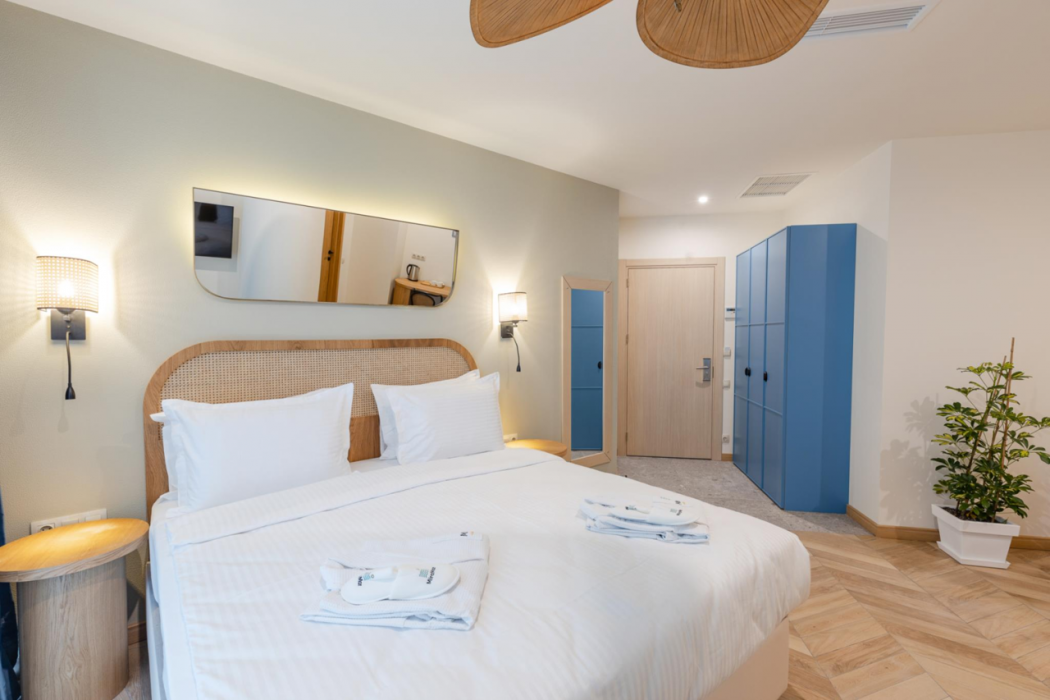 MiraMar Luxury Residences 33/86