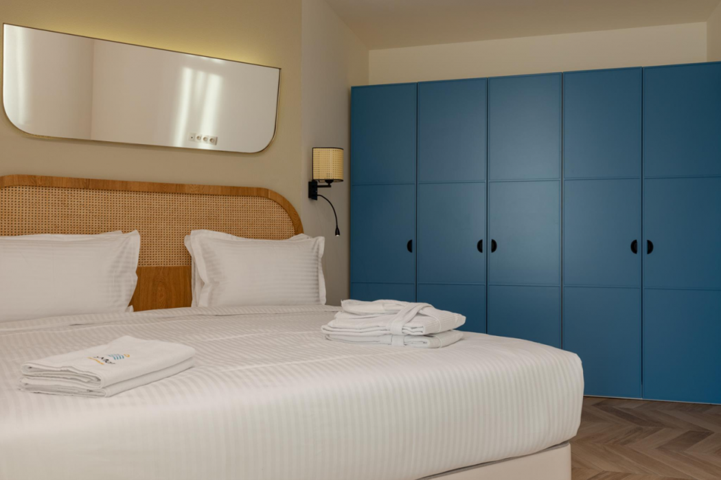 MiraMar Luxury Residences 7/86