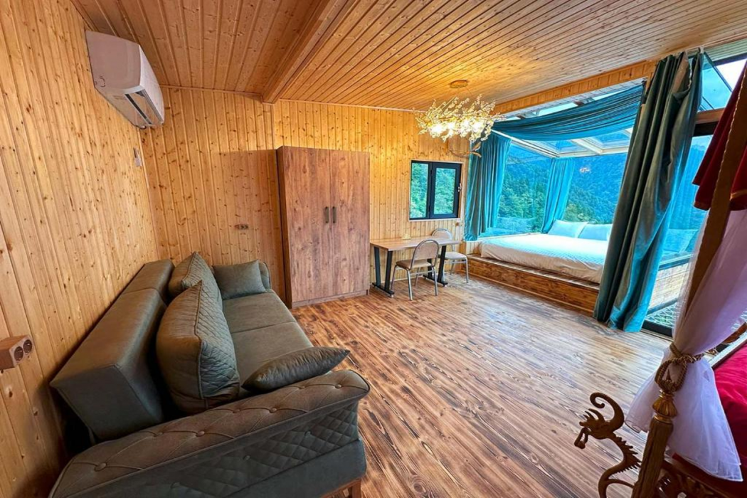 Eco House Merisi Hotel and Restaurant 11/41