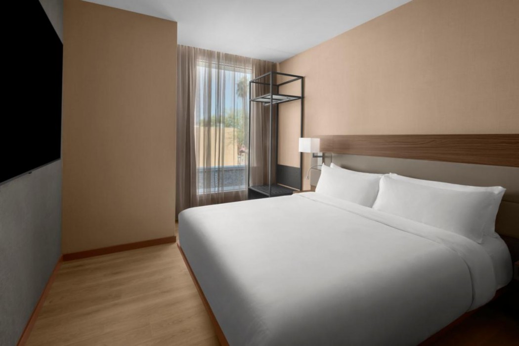 AC Hotel By Marriott Scottsdale Old Town 7/13