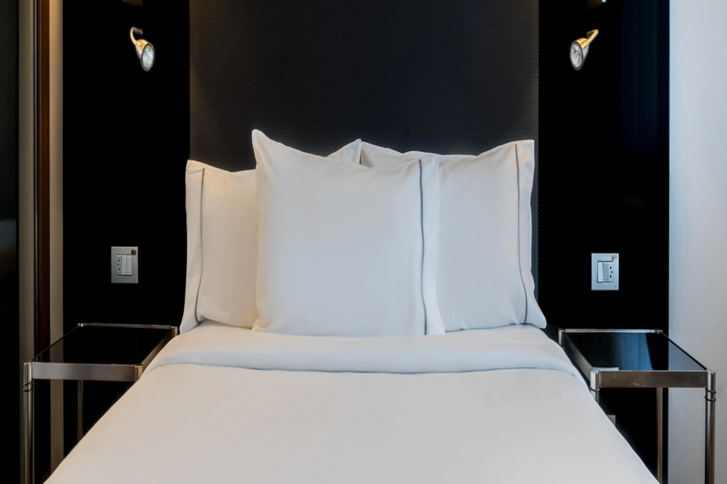 AC Hotel St Louis Downtown 2/4