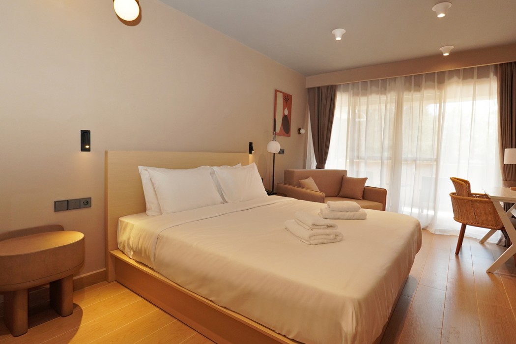 Ionian Crown Suites in Barbati 12/14