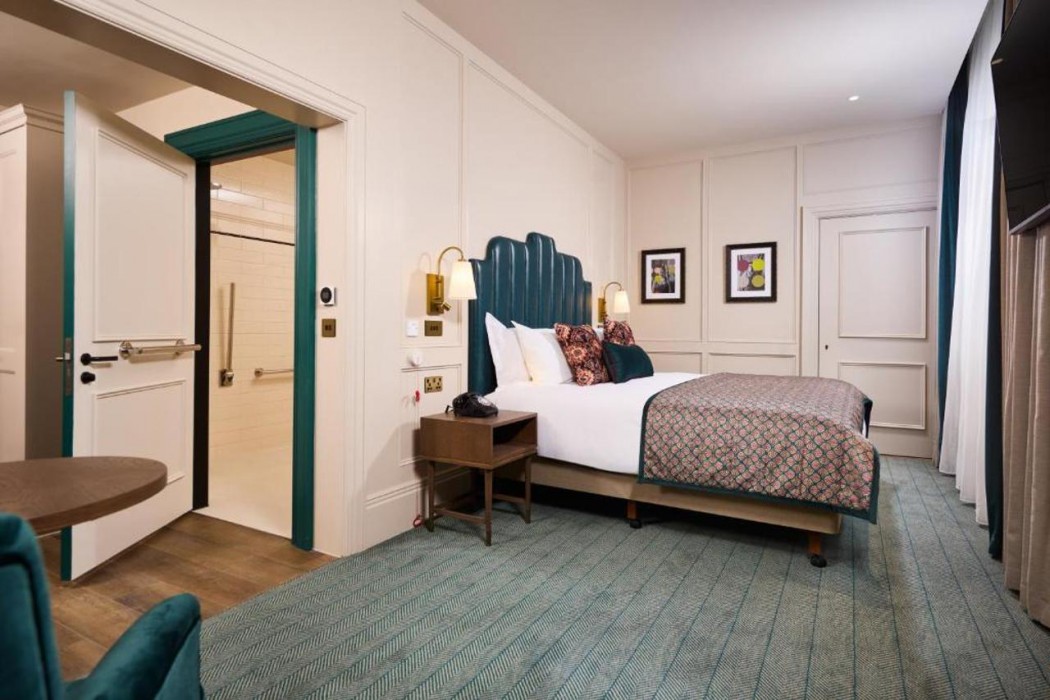 The Bedford Hotel, Belfast 19/45