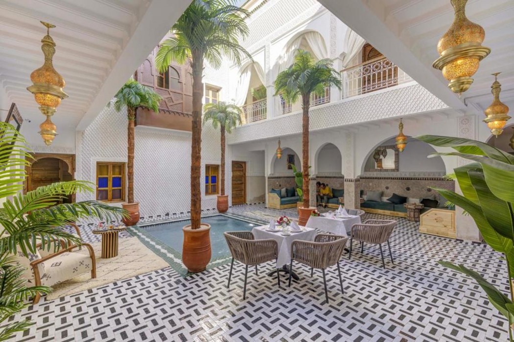 Riad Reve et Fantaisie 8/19