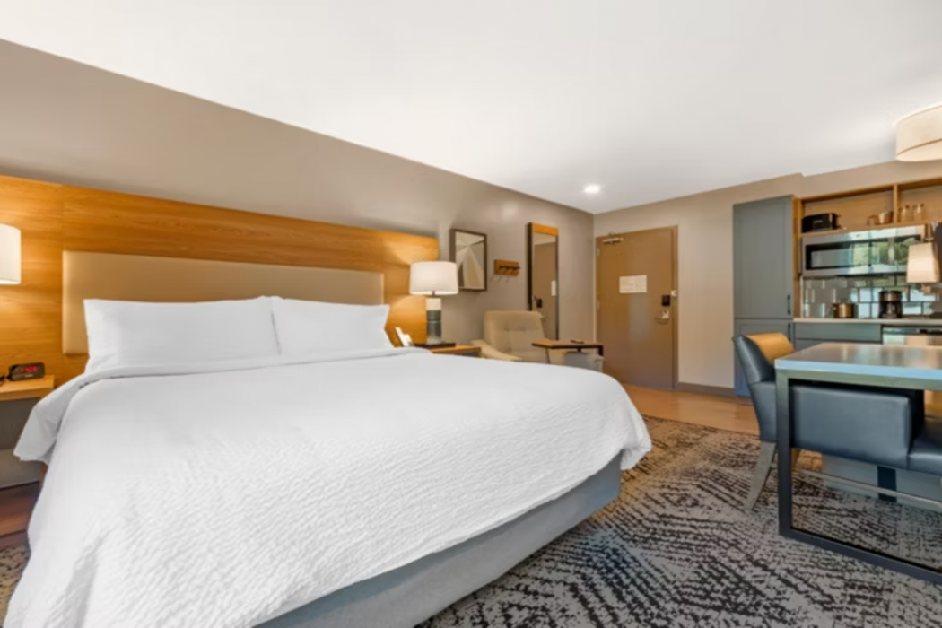 Candlewood Suites Lawrenceville Princeton by IHG 4/10