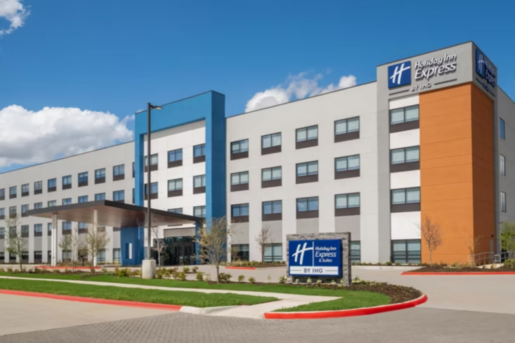 Holiday Inn Express & Suites DFW Airport Southwest Euless 1/62