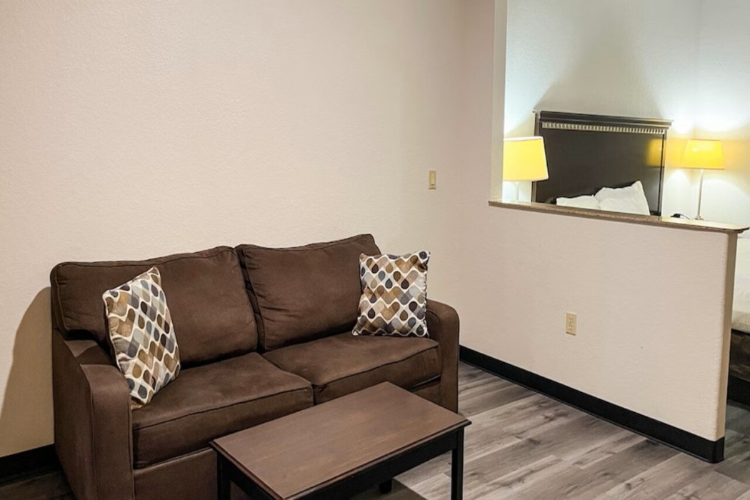 Studio6 Suites Houston TX Spring 8/22