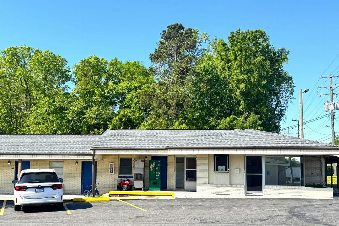 Williamston Inn NC Near Greenville US 64 9/33