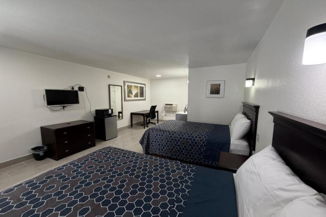 Friendship Inn Near Golf Course Ocala FL 7/14