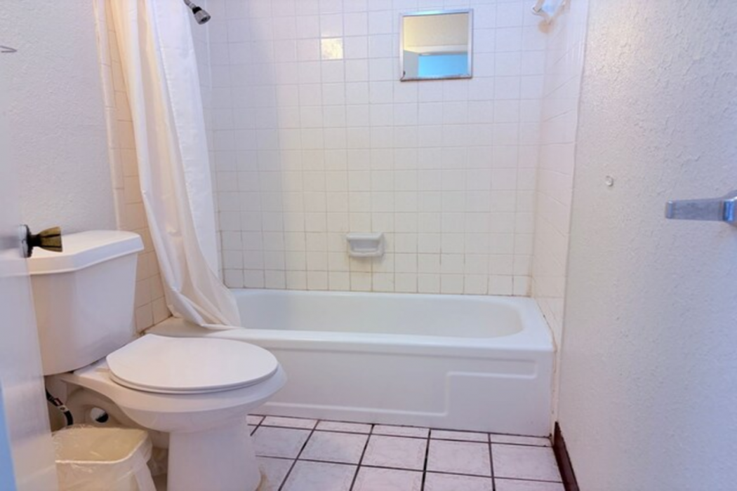 Champions Inn Del Rio Near Lake 35/40